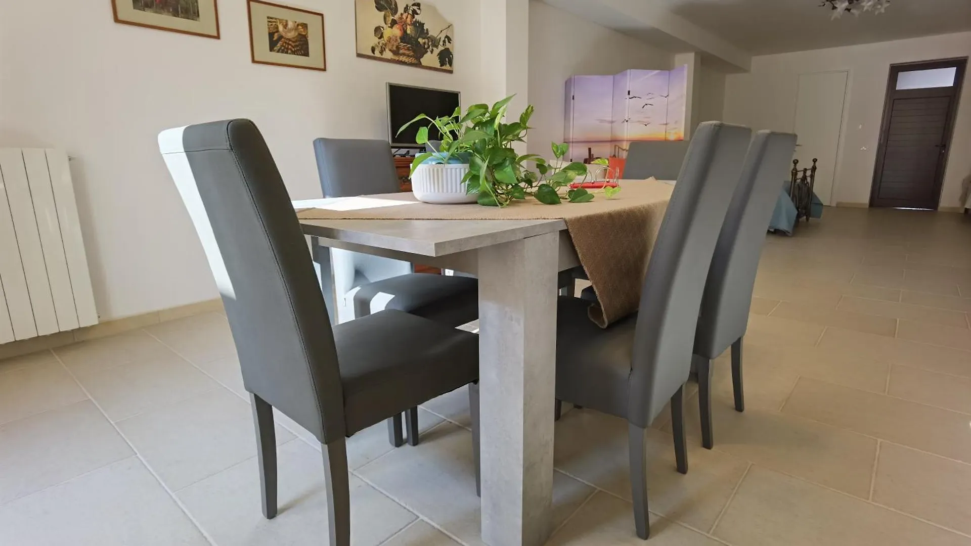 Villa Silvana Lecce 0*,  Italia